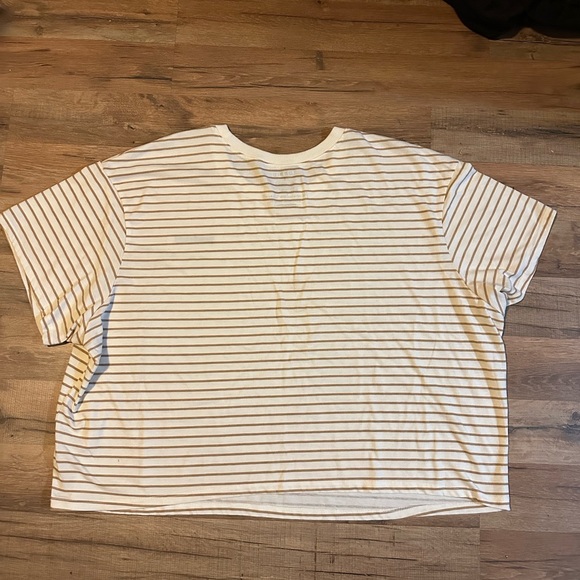 Torrid Bombshell Signature Jersey Crew Neck Crop Tee - Picture 6 of 9